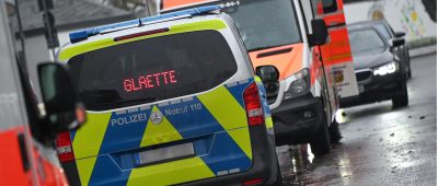 Über 20 Unfälle wegen Glätte im Saarland - vier Menschen verletzt