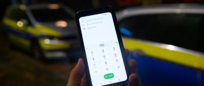 Falsche Notrufe von Hosentaschen: Handy auf Update prüfen