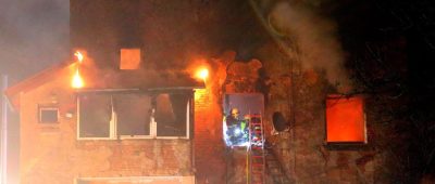 Ein Haus in der Luisenthaler Straße in Burbach gerät am Donnerstagmorgen (22.12.2016) in Brand.