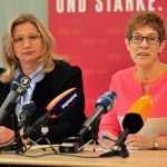Anke Rehlinger (SPD) (links) und Annegret Kramp-Karrenbauer (CDU). Foto: Becker & Bredel.
