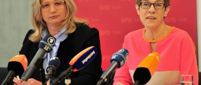 Anke Rehlinger (SPD) (links) und Annegret Kramp-Karrenbauer (CDU). Foto: Becker & Bredel.