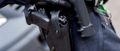 Von ihrer Schusswaffe mussten saarländische Polizisten 2016 gegen Menschen keinen Gebrauch machen. Symbolfoto: Hauke-Christian Dittrich/dpa-Bildfunk.