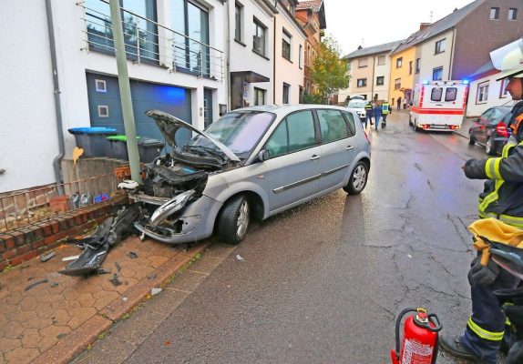 Das Auto des Unfallverursachers. Foto: BeckerBredel.