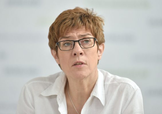 Saarlands Ministerpräsidentin Annegret Kramp-Karrenbauer. Foto: BeckerBredel.