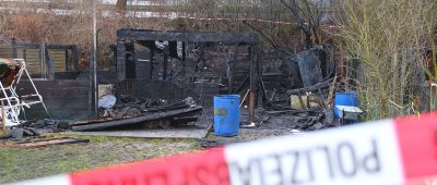 Am Freitagabend war in der Kleingartensiedlung in Saarbrücken ein Feuer ausgebrochen. Ein Mann starb dabei. Foto: BeckerBredel.
