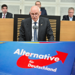 Rudolf Müller (AfD) sorgte gestern für Tumulte im saarländischen Landtag. Fotos: BeckerBredel (oben) (Archiv); Christophe Gateau/dpa-Bildfunk (unten).
