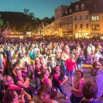 Auf fünf Bühnen können Besucher beim Altstadtfest in Saarbrücken feiern. Archivfoto: BeckerBredel.