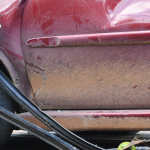 Nur zwei Stunden nach dem Einkauf des Pkw zerlegte der junge Autofahrer den Wagen. Symbolfoto: Pixabay (CC0-Lizenz)
