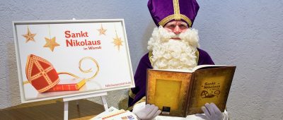 Der Nikolaus aus St. Nikolaus freut sich schon auf viele Zuschriften. Archivfoto: Oliver Dietze/dpa-Bildfunk.