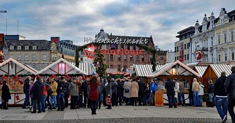 Der Weihnachtsmarkt in Saarlouis findet vom 26. November bis zum 23. Dezember 2018 statt. Foto: Nico Schneider/SOL.DE