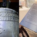 Eine Infotafel erklärt jetzt, warum die sogenannte „Hitler-Glocke“ weiterhin in Herxheim hängen bleibt. Fotos: Uwe Anspach/dpa-Bildfunk