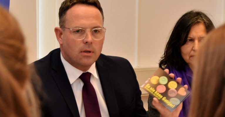 Nach der neuen Studie räumt der Landesdrogenbeauftragte Stephan Kolling das Amphetamin-Problem im Saarland ein. Foto: Ministerium für Soziales