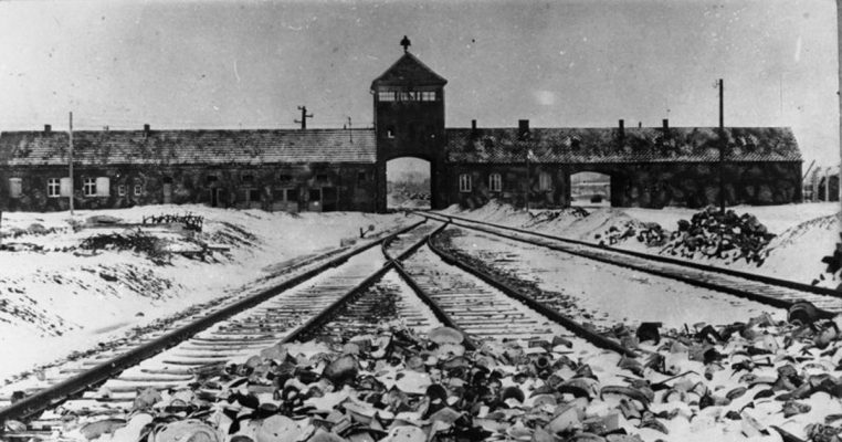 Das Konzentrationslager Auschwitz-Birkenau steht heute als Symbol für den Holocaust. Hier wurden etwa eine Million Juden hingerichtet. Archivbild: Bundesarchiv, B 285 Bild-04413/Stanislaw Mucha/CC-BY-SA 3.0.