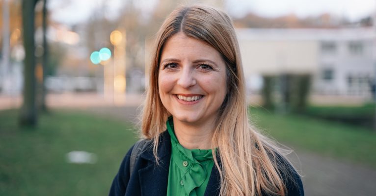 Barbara Meyer-Gluche kandidiert für die Grünen als Oberbürgermeisterin von Saarbrücken. Foto: Tobias Ebelshäuser