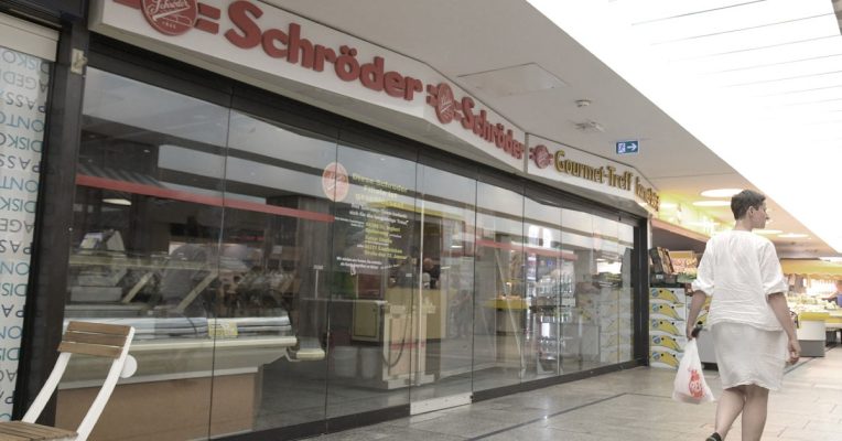 Weiteren Schröder-Filialen droht die Schließung. Hier zu sehen: Die bereits geschlossene Verkaufsstelle in der Saarbrücker Discontopassage. Foto: BeckerBredel