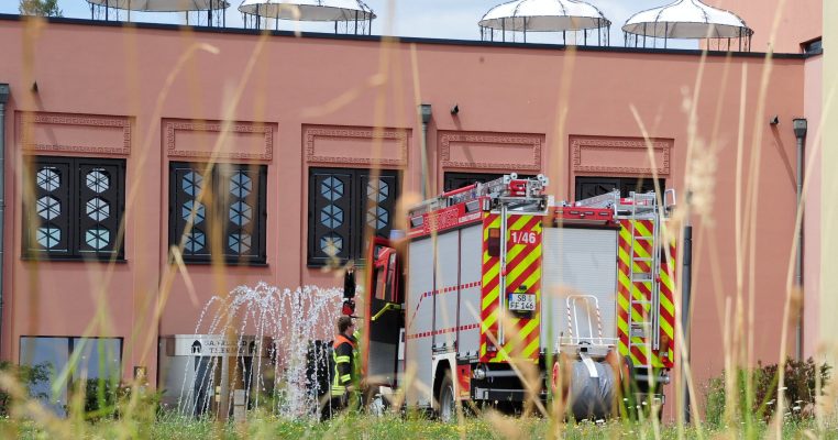 In der Saarlandtherme gab es einen Feuerwehr-Einsatz. Foto: BeckerBredel.
