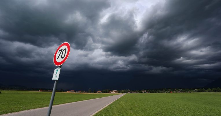 Für das Saarland erwarten Experten in den nächsten Tagen Gewitter. Symbolfoto: Karl-Josef Hildenbrand/dpa-Bildfunk.