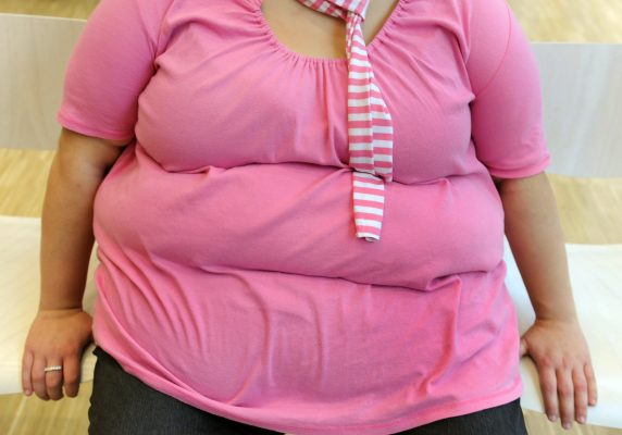 In Saarlouis wurde eine schwangere Frau aufgrund ihres zu hohen Gewichts vom Krankenhaus abgelehnt. Symbolfoto: Waltraud Grubitzsch/dpa-Bildfunk