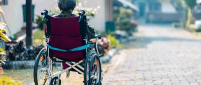 Einer 99-Jährigen wurde in Saarbrücken-Klarenthal der Rollstuhl geklaut. Symbolfoto.