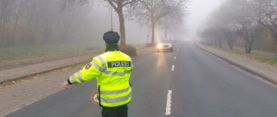 Im Saarland ist jedes zweite Auto mit Beleuchtungsmängeln im Straßenverkehr unterwegs. Der "Licht-Test" 2019 kommt zu diesem Ergebnis. Symbolfoto: Presseportal/Polizei