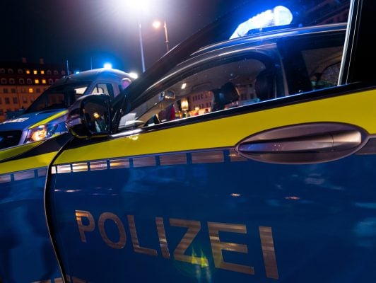 Ein berauschter 18-Jähriger sorgte in Wemmetsweiler für Ärger. Symbolfoto: Monika Skolimowska/ZB/dpa