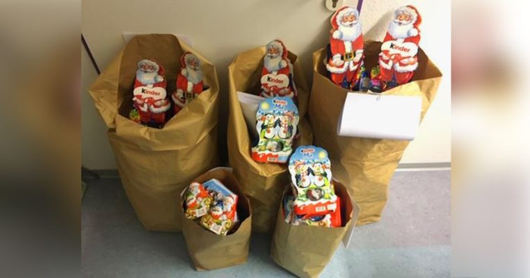 Die Polizei fand im Auto der Diebinnen 163 Weihnachtsartikel, darunter 75 Weihnachtsmänner aus Schokolade. Foto: Polizei Merzig