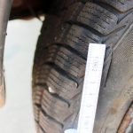 An mehreren Autos wurden Reifen durch einen Stich mit einem spitzen Gegenstand beschädigt. Symbolfoto: Polizei Wolfstein