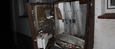 Ein Zigarettenautomat wie dieser wurde von den unbekannten Tätern gesprengt. Symbolfoto:  Kreispolizeibehörde Höxter