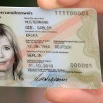 Bürgerinnen und Bürger sollen Passbilder in Zukunft nur noch bei den Ämtern anfertigen lassen dürfen. Symbolfoto: Tim Brakemeier/dpa-Bildfunk