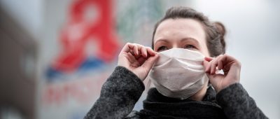 Nach dem ersten Fall des Corona-Virus in Deutschland werden auch im Saarland immer mehr Atemschutzmasken nachgefragt. Symbolfoto: Fabian Strauch/dpa-Bildfunk