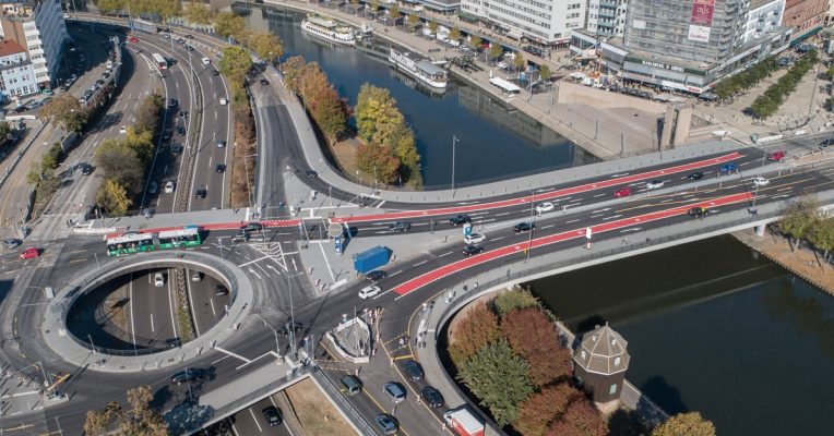 Auch auf den Verkehr auf der Wilhelm-Heinrich-Brücke in Saarbrücken könnten die Arbeiten Auswirkungen haben. Archivfoto: BeckerBredel