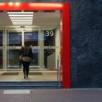 25 der 55 Sparkassen-Filialen in Saarbrücken werden vorübergehend geschlossen. Symbolfoto: Ina Fassbender/dpa-Bildfunk
