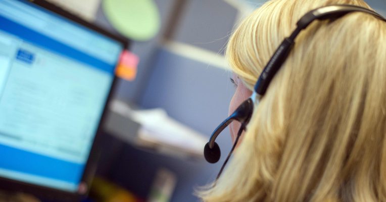 Bei der Hotline des saarländischen Gesundheitsministeriums gingen bislang mehr als 25.000 Anrufe ein. Symbolfoto: Patrick Pleul/dpa-Bildfunk