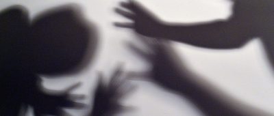 Häusliche Gewalt könnte in der Corona-Krise verstärkt zum Problem werden. Symbolfoto: Maurizio Gambarini/dpa-Bildfunk