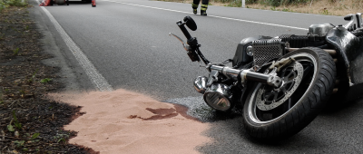 Ein Motorradfahrer und sein Sozius wurden am Sonntag bei einem Unfall in Lebach schwer verletzt. Symbolfoto: Christian Arndt/Feuerwehr Herdecke.