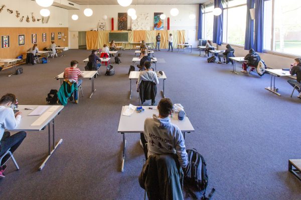 Das Bildungsministerium hat die Termine für die schriftlichen Prüfungen für das Fachabitur im Saarland festgelegt. Symbolfoto: Frank Molter/dpa