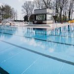 Viele Schwimmbäder im Saarland wägen aktuell ab, ob sie in dieser Badesaison trotz Corona-Pandemie noch öffnen sollen. Symbolfoto: Rolf Vennenbernd/dpa