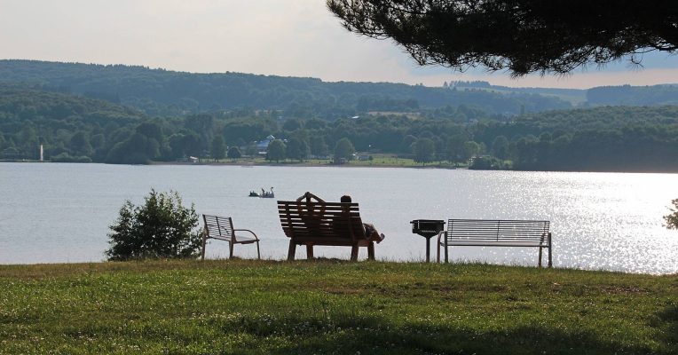Der Bostalsee erreichte wie auch der Losheimer Stausee das Qualitätsprädikat "exzellent". Archivfoto: Pixabay