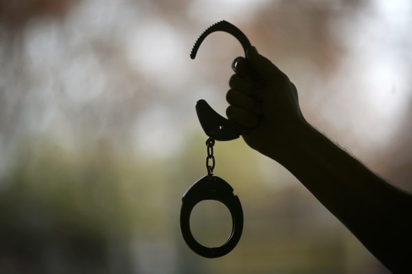 Die saarländische Landespolizei hat am Montagnachmittag (22.06.2020) einen mit Haftbefehlen gesuchten Mann verhaftet. Symbolfoto: Fredrik von Erichsen/dpa