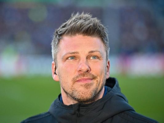 Lukas Kwasniok, Trainer des 1. FC Saarbrücken. Foto: Oliver Dietze/dpa/Archivbild