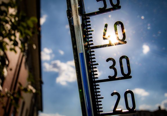In den kommenden Tagen seien im Saarland bis zu 38 Grad möglich. Symbolfoto: dpa-Bildfunk/Frank Rumpenhorst