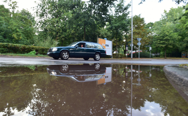 Das wechselhafte Wetter im Saarland bleibt einer Vorhersage des Deutschen Wetterdienstes zufolge auch am heutigen Mittwoch erhalten. Foto: BeckerBredel
