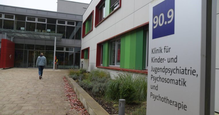 Ein Assistenzarzt soll an der Homburger Uniklinik mehrere Kinder sexuell missbraucht haben. Foto: BeckerBredel