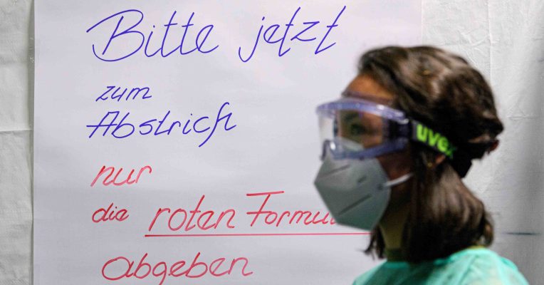 In Trier gibt es Verzögerungen bei der Übermittlung von Coronavirus-Testergebnissen. Symbolfoto: Robert Michael/dpa-Bildfunk