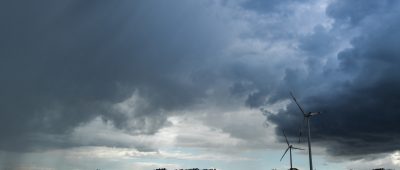 Die Menschen im Saarland müssen sich einer DWD-Prognose zufolge auf ungemütliches Wetter einstellen. Foto: Patrick Pleul/dpa-Bildfunk