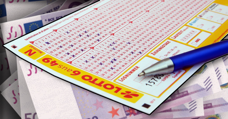 Über einen Lotto-Millionengewinn darf sich ein Spieler aus dem Saarland freuen. Symbolfotos: Pixabay