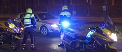 Die saarländische Verkehrspolizei hat am Freitagabend (11.09.2020) die Tuning-Szene in Saarlouis kontrolliert und dabei zahlreiche Verstöße festgestellt. Symbolfoto: Roberto Pfeil/dpa