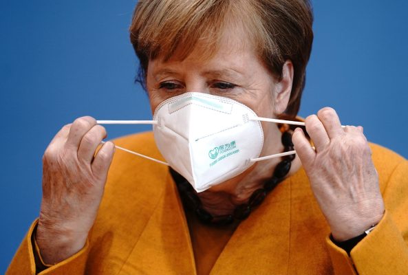 Bundeskanzlerin Angela Merkel (CDU) hat am Montag Medienvertreter über die Ergebnisse des Corona-Kabinetts zu den Maßnahmen und der aktuellen Lage des Infektionsgeschehens informiert. Foto: Kay Nietfeld/dpa-Bildfunk