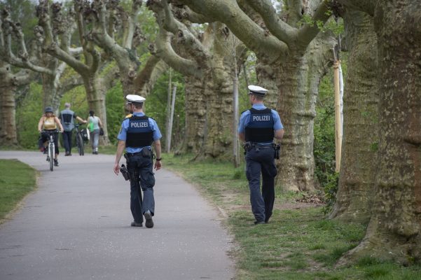 Für Freitag hat die Polizei Corona-Kontrollen im Saarland angekündigt. Archivfoto: BeckerBredel
