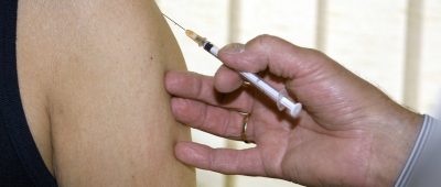 Der Deutsche Städtetag hat die Länder aufgefordert, rasch genügend medizinisches Personal für Corona-Impfungen bereitzustellen. Foto: Carsten Rehder/dpa-Bildfunk
